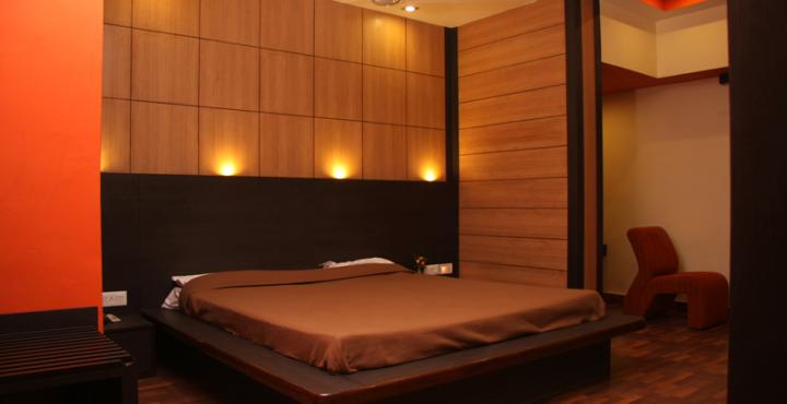 Hotel Trimoorti